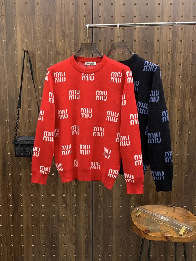 支持年后退换 Miumiu25Ss秋冬 新品 毛衣专供狠货，进口原版科技羊毛精纺！精细针织一体，色彩混织纯手工技艺呈现 档次极高，凸显衣着品味与奢华 工艺精湛！