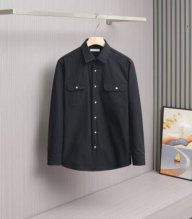 新款上架啦 DDD Loro Piana诺悠翩雅，2025Fw秋冬新款 DDD 经典版型的衬衫怎么穿都好看。耐看。Lp的衬衫讲究品质，版型，做工，每年都有很多爆