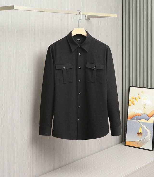 新款上架啦！杰尼亚，Zegna High Performance高端系列。。。提花泡泡布秋冬衬衫，品质之选，优雅尽显，工艺独特，独特的美式双袋双袋盖设计，细节满