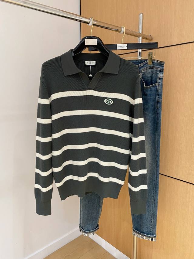 支持年后退换 古驰2025 新品 秋冬新款针织羊毛开衫 高品质意大利进口羊毛混纺面料，高密度针织，时尚百搭毛衣，帅气十足。经典Logo提花款。耐穿不易变形，版型