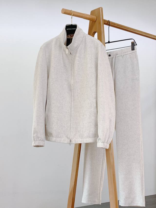 年后 P上衣 ，裤子P310 DDD Loropiana L.P2610Fw秋冬新品 DDD 亚麻混纺休闲套装，把“松弛贵气”藏在每一处细节里。 DDD 材质亮