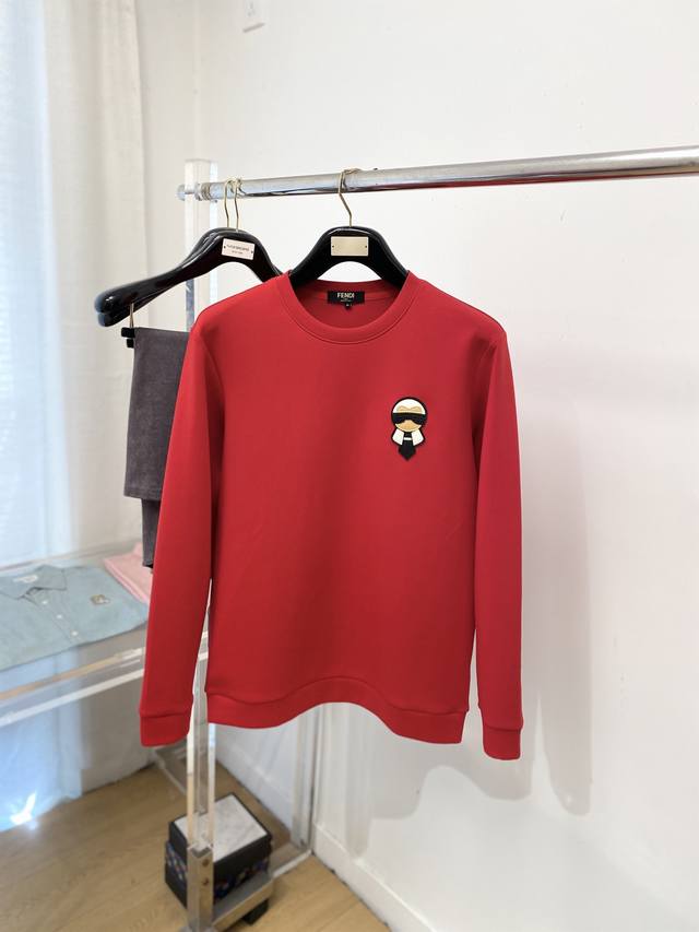 支持年后退换！ 芬迪、2025新品卫衣，帅气时尚，胸前刺绣装饰图案Logo，简约百搭款。面料棉 不仅挺括，保持潮流的廓形，又穿着舒适，纱织更细腻，码数M-4Xl