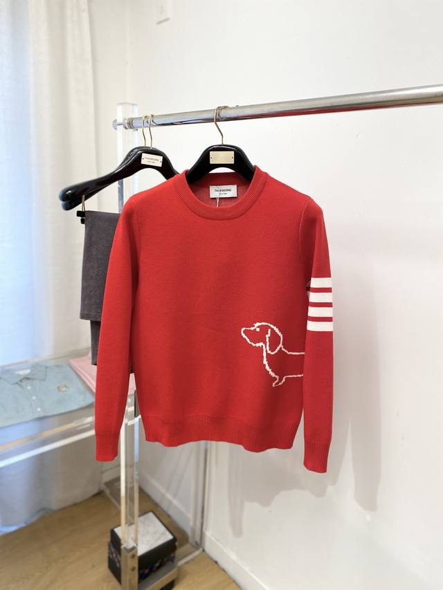 支持年后退换！ Tb、2025新品羊毛衣 具有手感细腻柔软，可直接与肌肤接触，让暖心的纱线变化出细腻的质感，顶级工艺极具特色出彩，款式简约大方精美 立体剪裁的版