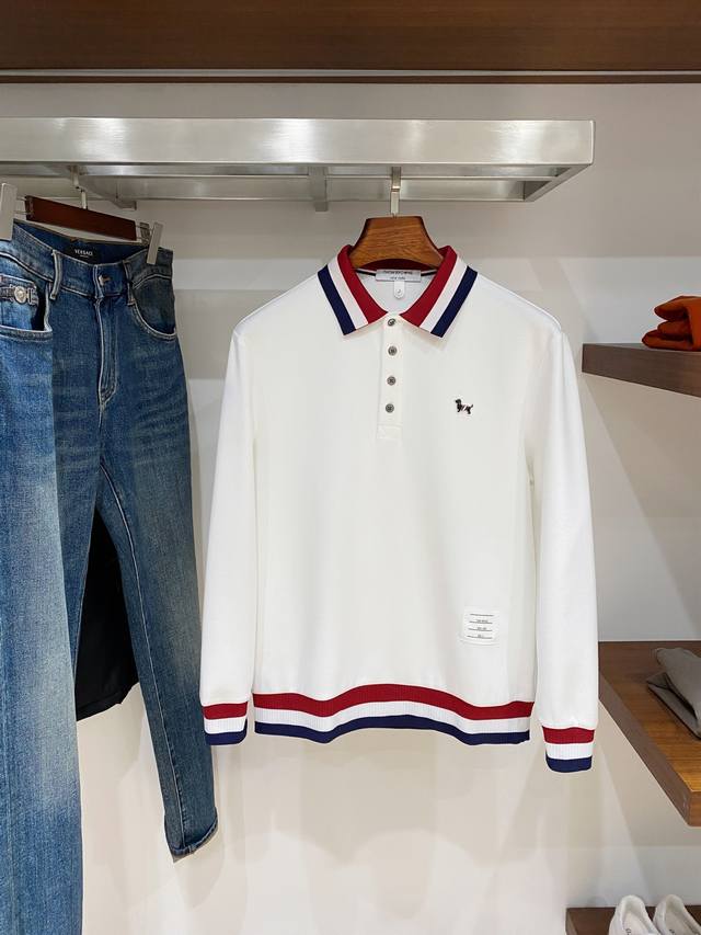 支持年后退换！ Tb、2025新品长袖卫衣，时尚帅气，简约百搭款，胸前凹凸印胶图案Logo，定制原版面料，不仅挺括，保持潮流的廓形，又穿着舒适，纱织更细腻，码数