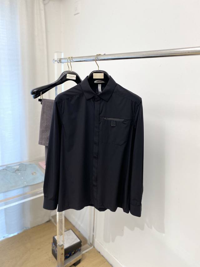 支持年后退换！罗意威、2025新品衬衫，时尚帅气，简约百搭款，定制原版面料，不仅挺括，保持潮流的廓形，又穿着舒适，纱织更细腻，码数M-3Xl DDD