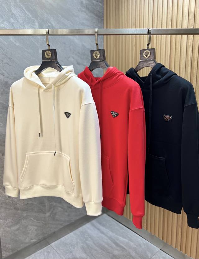 Prada 普拉达 2025年秋冬新品上新 三标齐全 加绒加厚连帽卫衣 好货不用过多介绍 看细节 专柜码数：M-Xxxl 175 140建议L DDD