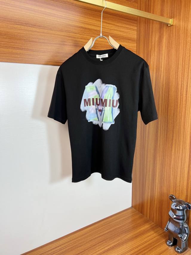 Miumiu 2026年春夏新品上新 三标齐全 丝光棉圆领短袖T恤 专柜码数：M-Xxxl 175 140建议L DDD