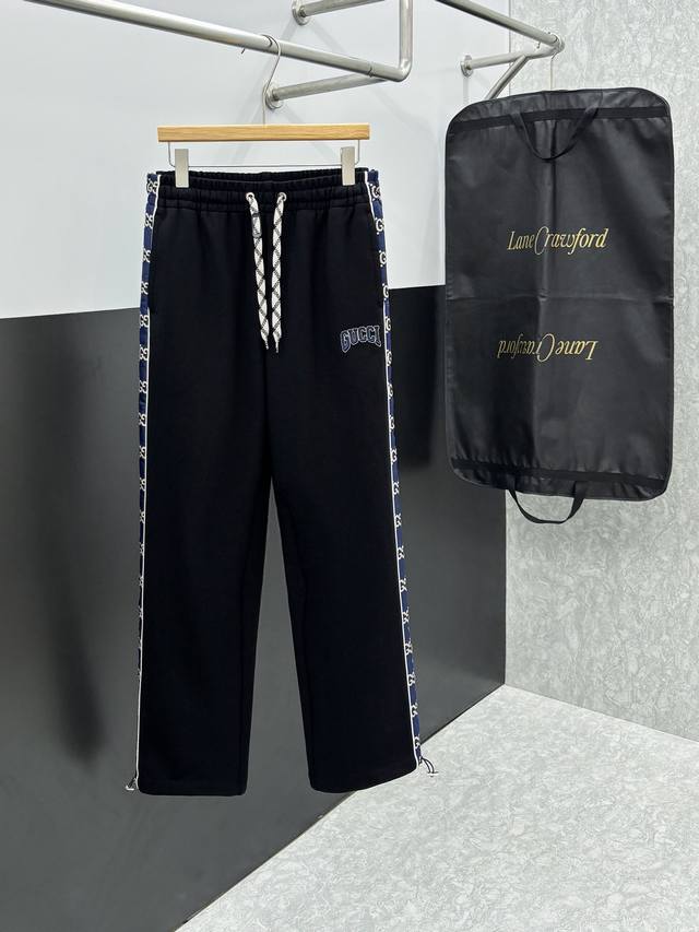 古奇 2025Ss秋冬新品 重工面料版型挺直 男士精品休闲裤顶级面料休闲裤，最新款上身版型无敌正绝对可以闭眼收的一款此款裤子非常百搭，弹力腰围,日常上班户外运动