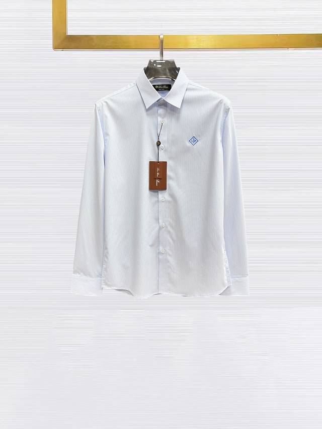 支持退换到明年. 秋冬爆款， 杰尼亚 高端品质. 2025专柜最新爆款衬衫出货 巴黎专柜同步发售！精选意大利进口定制精棉衬衣面料搭配最新款，胸前的精致品牌刺绣设