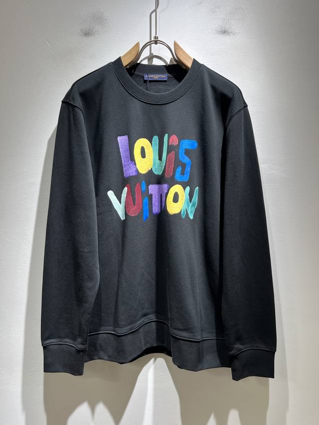 年后售后 Louisvuitt*路易*登 2025卫衣全新系列单品上线，非常时髦前卫的一款男女同款短袖T恤，标识Logo图案印花工艺修饰！区别于以往的不同，宣示