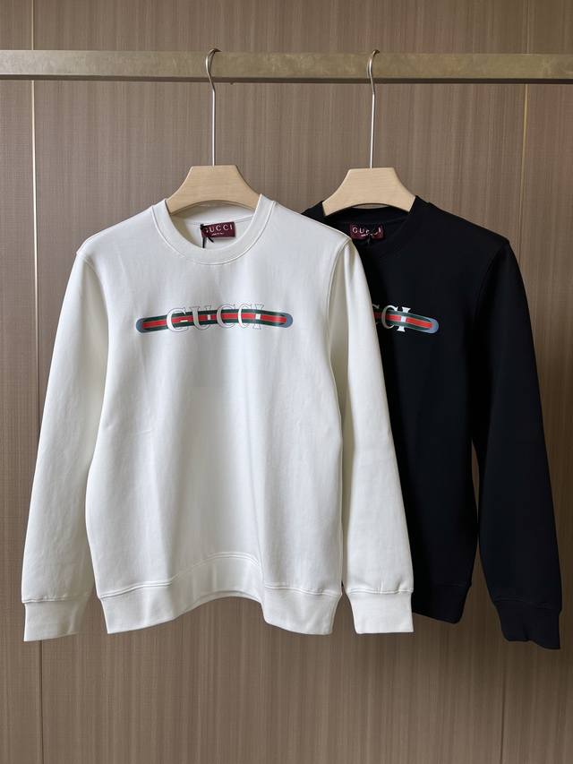 年后售后 Gu Cci.25秋冬新品饰织带式印花标识针织圆领卫衣，正面印花点缀焕新品牌标识设计，创意重释品牌标志性设计，采用400克重莱赛尔空气层面料，其特性：